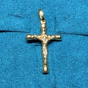18k yellow Gold Crucifix Pendant